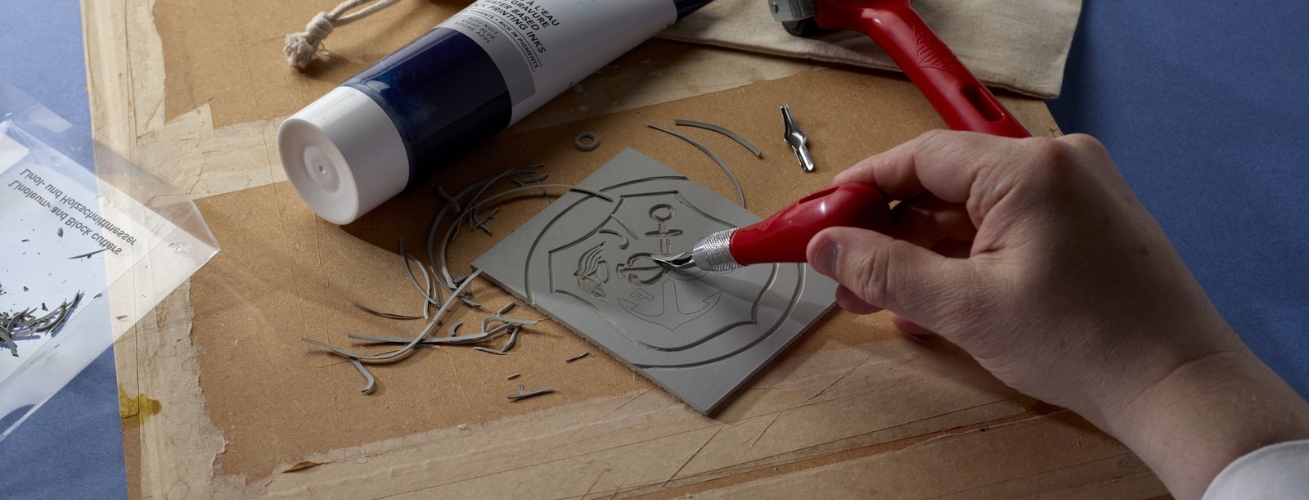 Initiate yourself to linocut